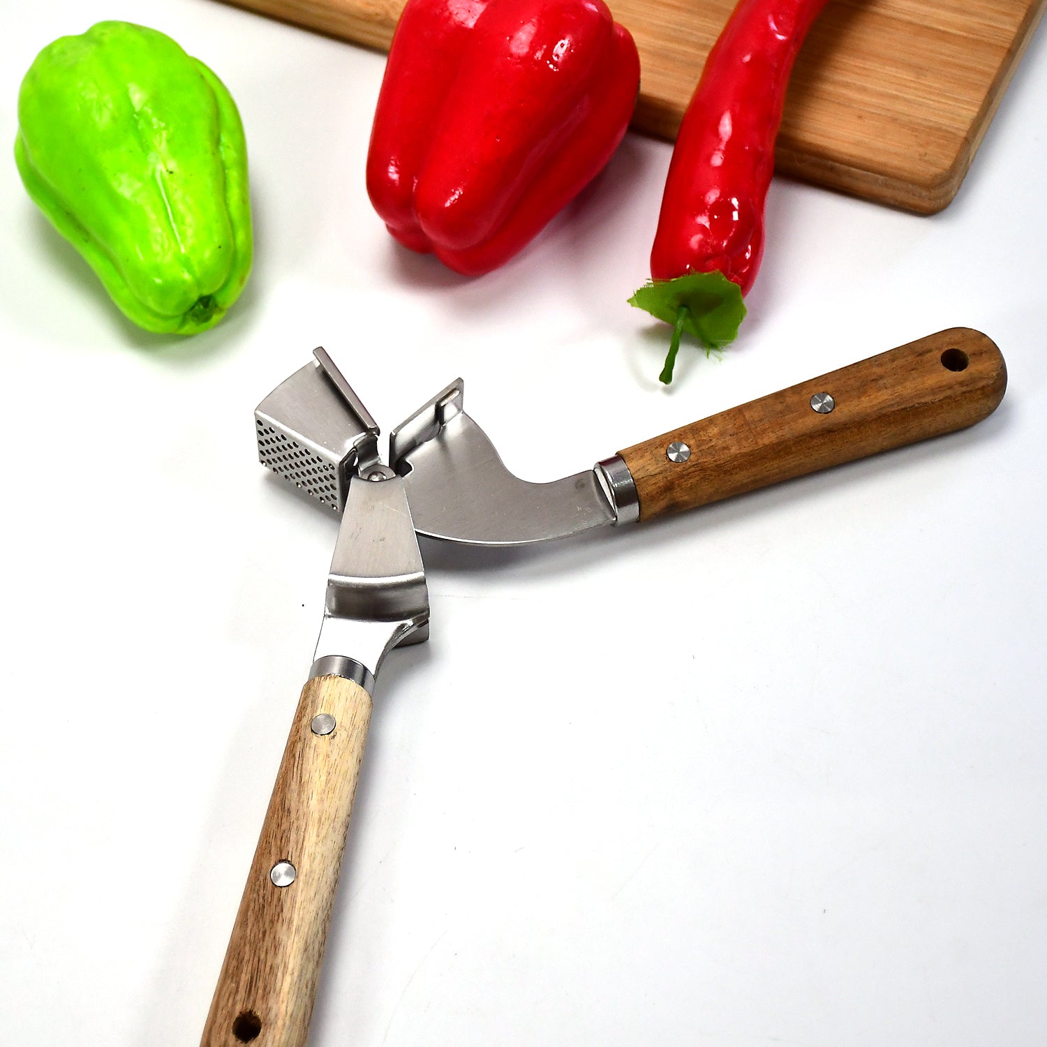 2750 Garlic Press Crusher Grinder Manual Multifunctional Vegetables Ginger Squeezer Masher DeoDap 2750 Garlic Press Crusher Grinder Manual Multifunctional Vegetables Ginger Squeezer Masher DeoDap